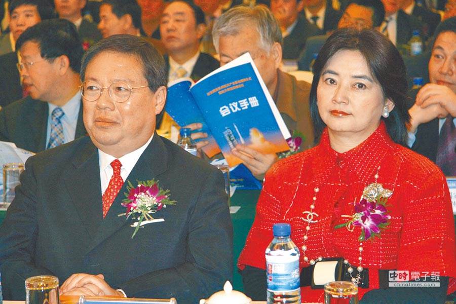 胡慧中情路坎坷！相戀黑道大哥未果 丈夫入獄獨自養家